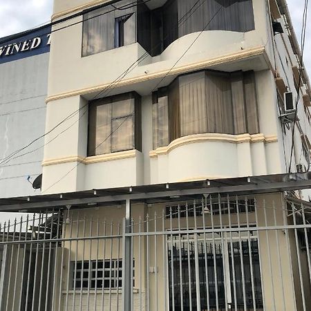 Hostal Posada Del Sol Guayaquil Bagian luar foto