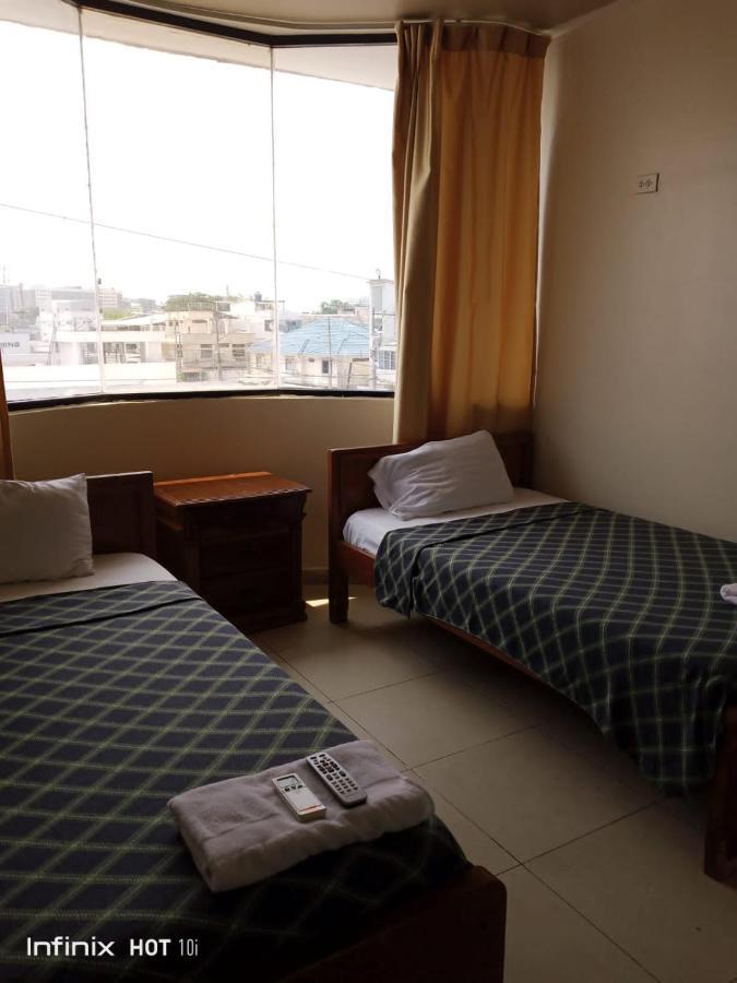 Hostal Posada Del Sol Guayaquil Bagian luar foto