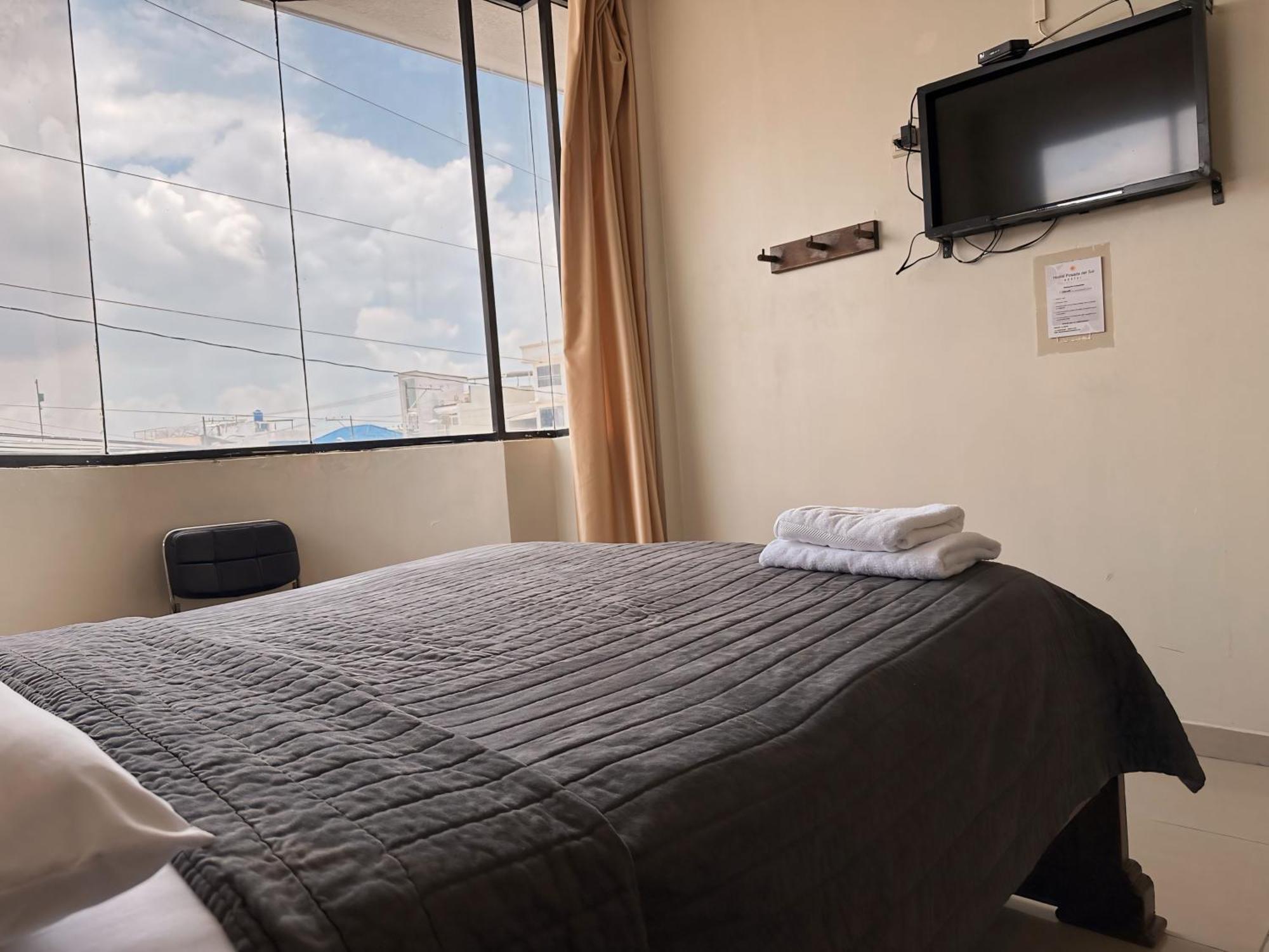 Hostal Posada Del Sol Guayaquil Bagian luar foto