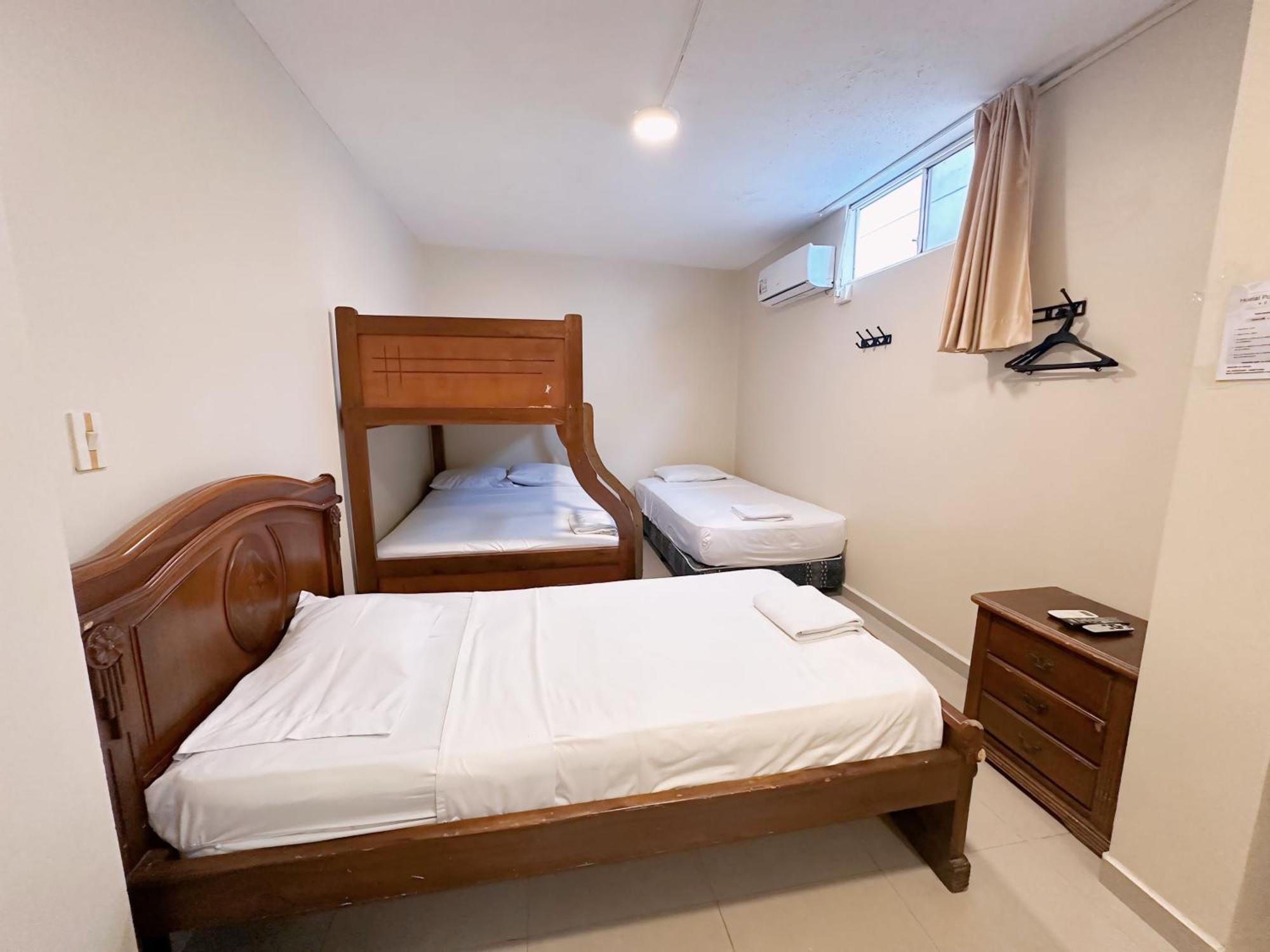 Hostal Posada Del Sol Guayaquil Bagian luar foto